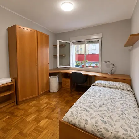 Rincon Cantabrico - Muy Amplio En Centro Apartmán Oviedo